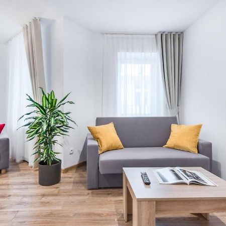 Old Town Apartments - B12 Krakow Ngoại thất bức ảnh