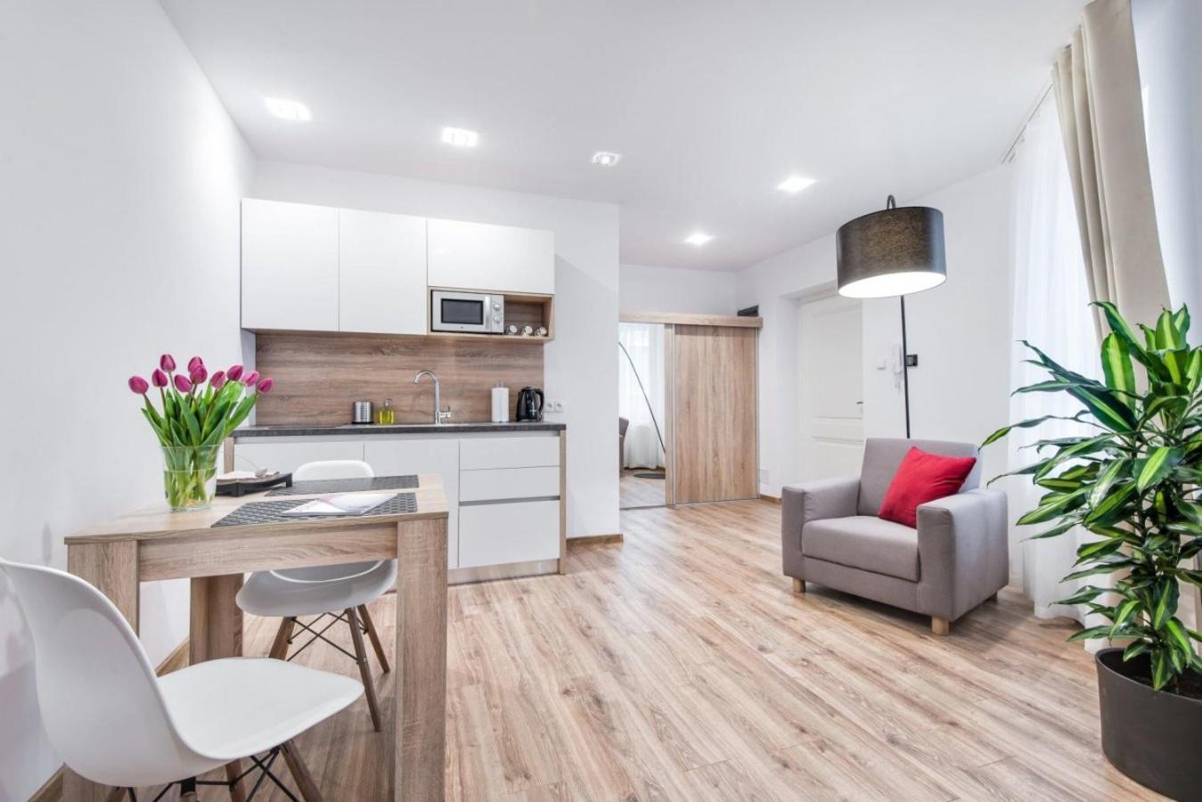 Old Town Apartments - B12 Krakow Ngoại thất bức ảnh